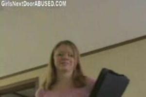 Girls next door heeft seks voor geld