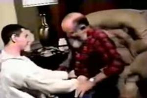 Twee oude mannen en de schandknaap