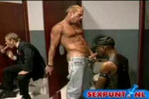 Mannen pijpen erop los