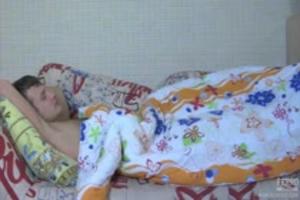 wakker gepijpt door je moeder