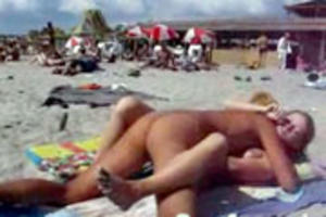 Neuken op het naaktstrand