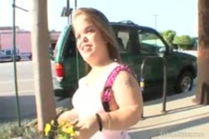 Neger neukt een dwerg