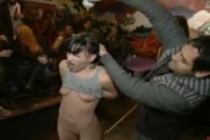 Extreem bdsm feestje loopt uit de klauwen