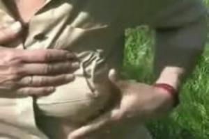 Melk spuitende hang tieten